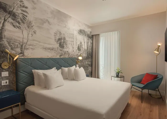 Отель Nh Collection Fori Imperiali 5*