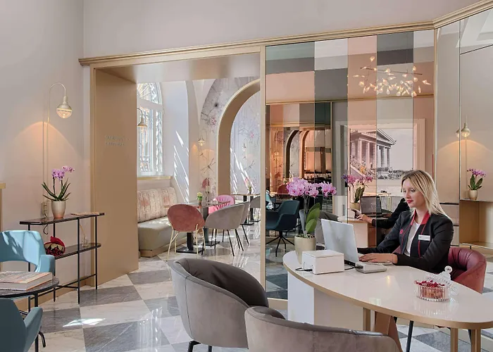 Отель Nh Collection Fori Imperiali