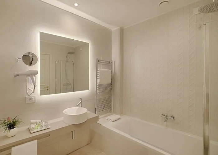 Отель Nh Collection Fori Imperiali Рим