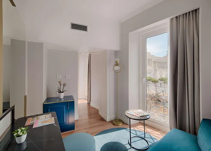 Отель Nh Collection Fori Imperiali 5*